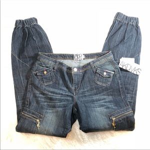 AKDMKS Rose Joggers (Juniors)